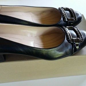 Black high heels shoes size 7 1/2 by Easy Spirit